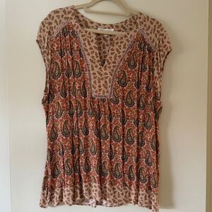 DR2 Daniel Rainn Paisley blouse